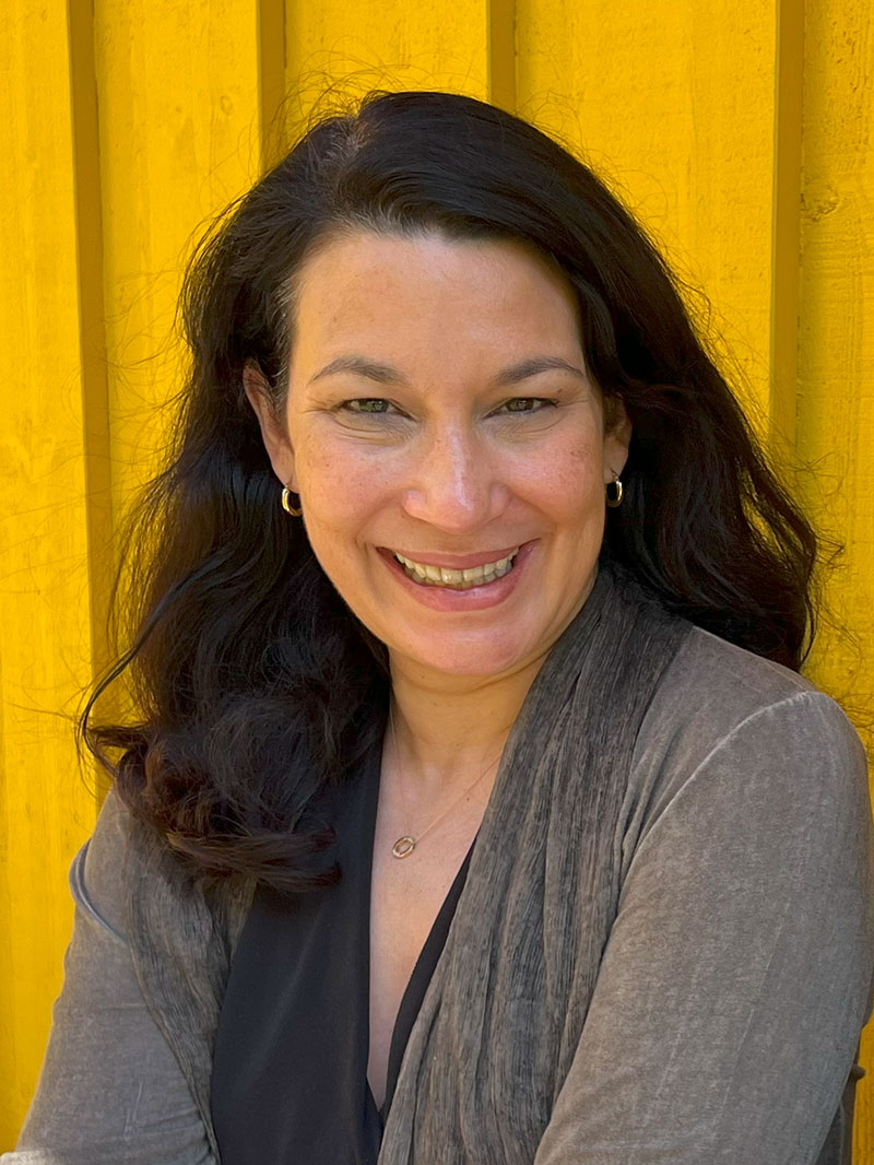 Roma Maria Mukherjee  Praxismanagerin